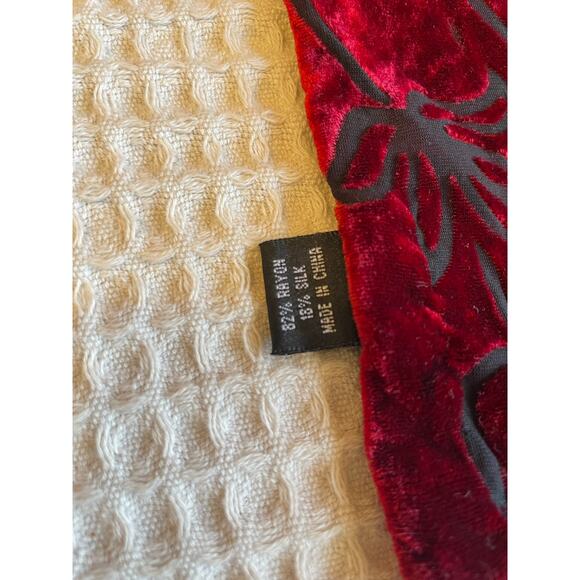 Silk Rayon Blend Deep Red Velvet Leaf Print 90s Renaissance Style Neck Scarf - Picture 5 of 8